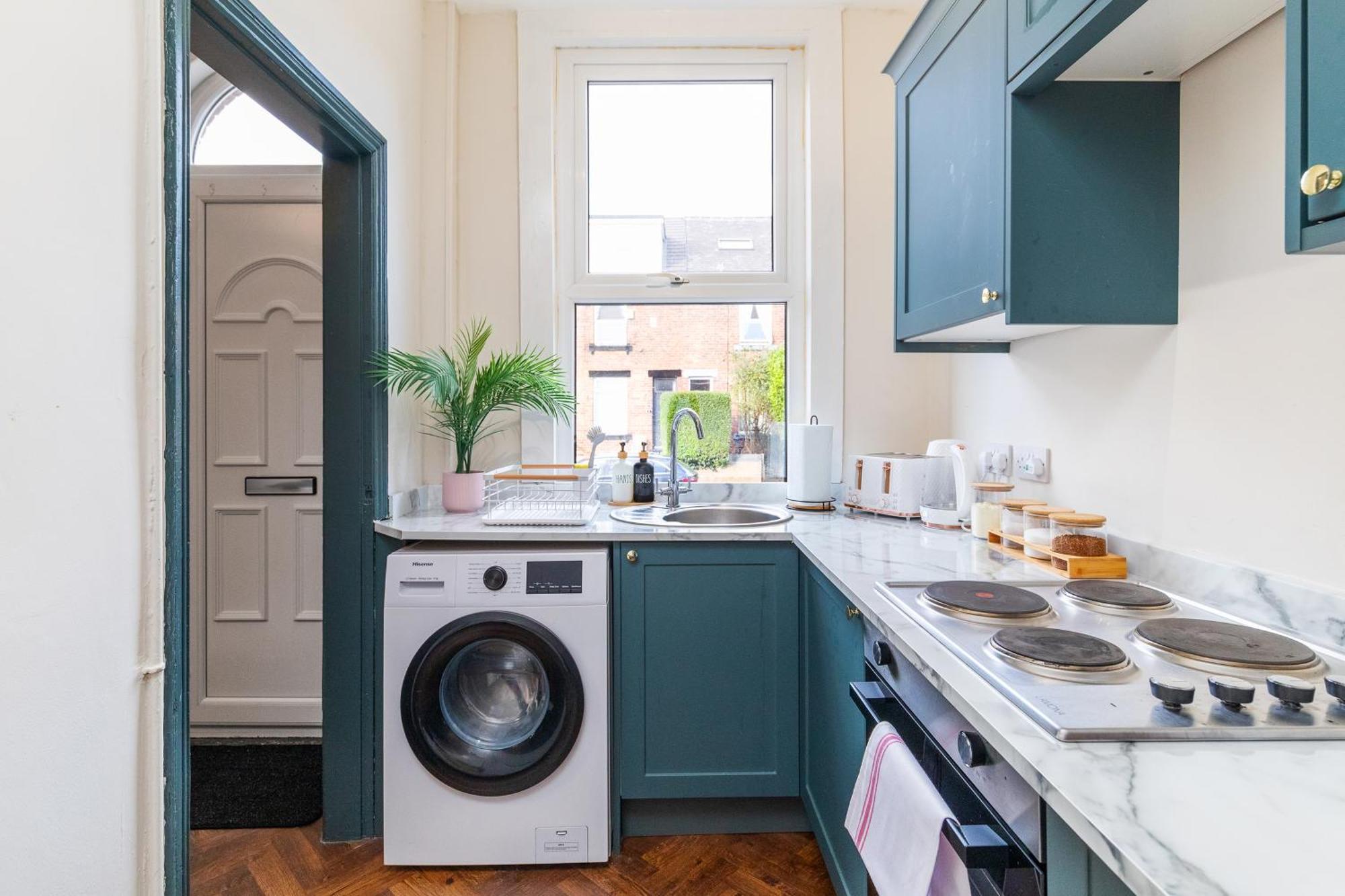 Spacious Two Bed House In Headingley Holiday home
